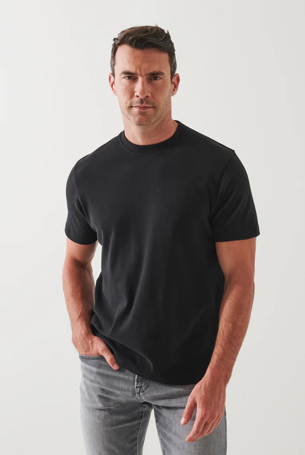 Pima Stretch Brushed T-Shirt - Black-Patrick Assaraf-Over the Rainbow
