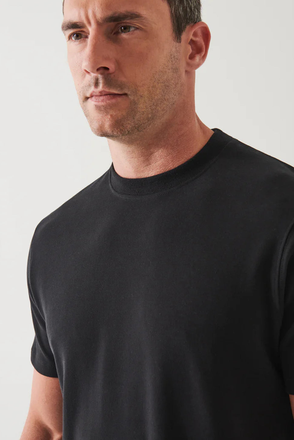 Pima Stretch Brushed T-Shirt - Black-Patrick Assaraf-Over the Rainbow