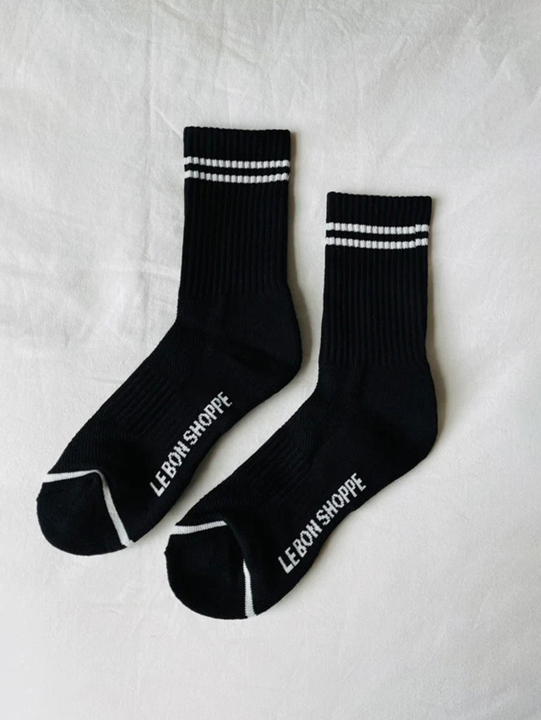 Boyfriend Socks - Noir-LE BON SHOPPE-Over the Rainbow
