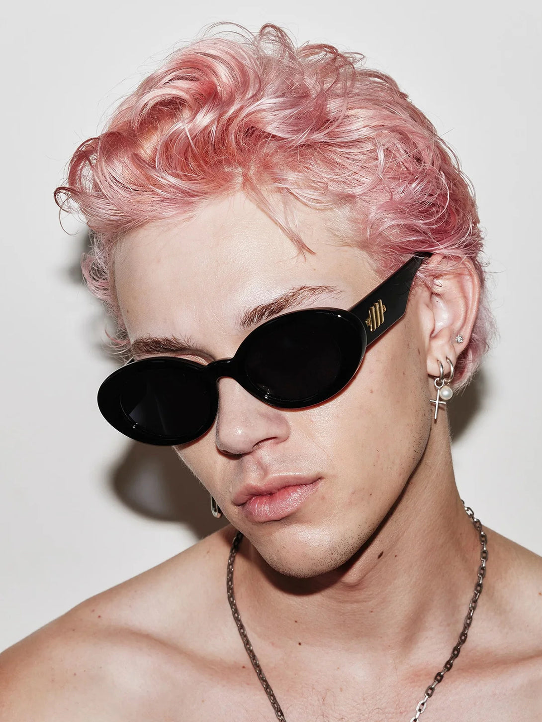 Nouveau Vie Sunglasses - Black-LE SPECS-Over the Rainbow