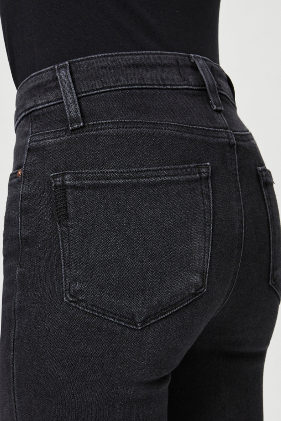 Cindy Jean - Black Lotus-Paige-Over the Rainbow