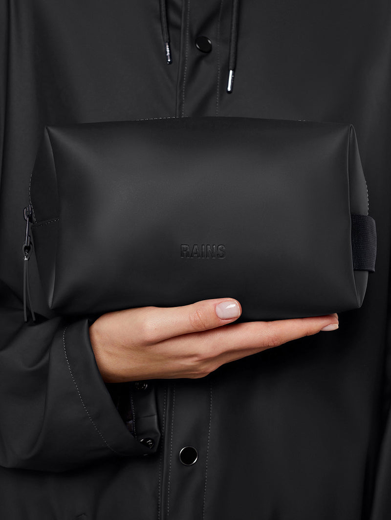 Wash Bag Small - Black-Rains-Over the Rainbow