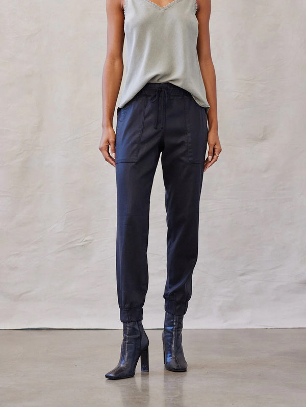 Coated Pocket Jogger - Black-Bella Dahl-Over the Rainbow