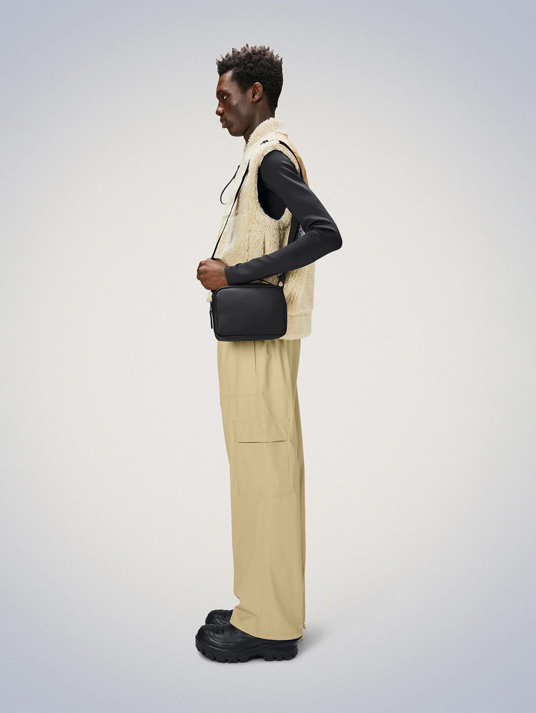 RAINS | Box Bag - Black | Over the Rainbow Canada