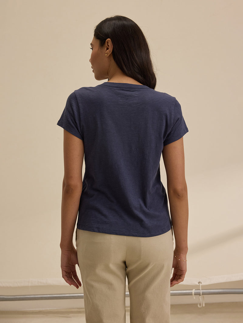 Eli V-Neck Tee - Bluechip-Velvet-Over the Rainbow