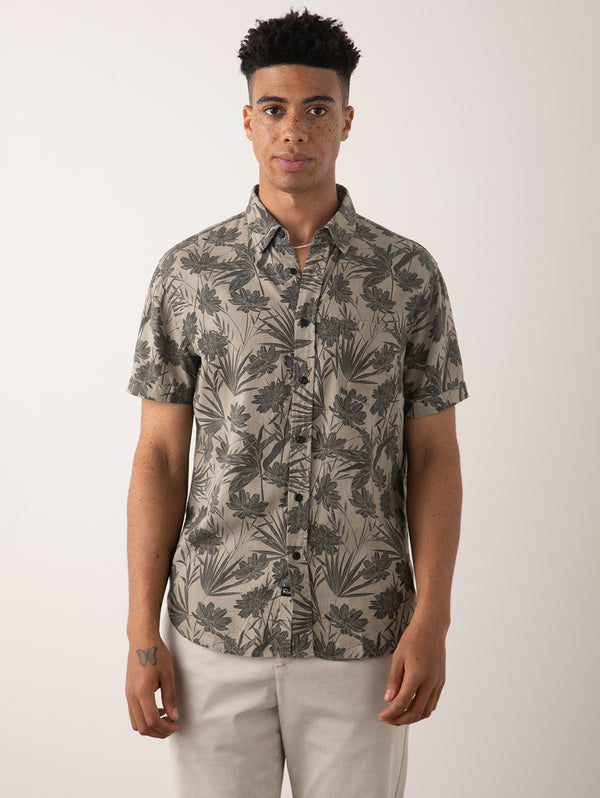 Carson Short Sleeve Shirt - Jungle Foliage Olive-Rails-Over the Rainbow