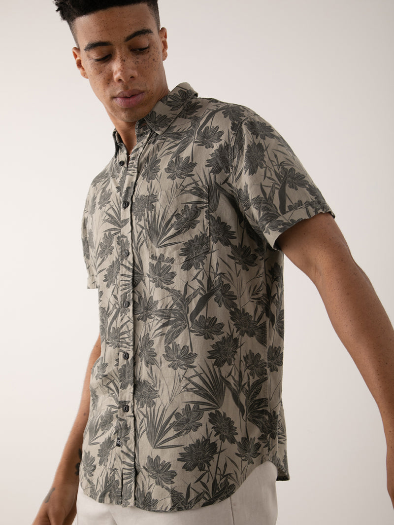Carson Short Sleeve Shirt - Jungle Foliage Olive-Rails-Over the Rainbow